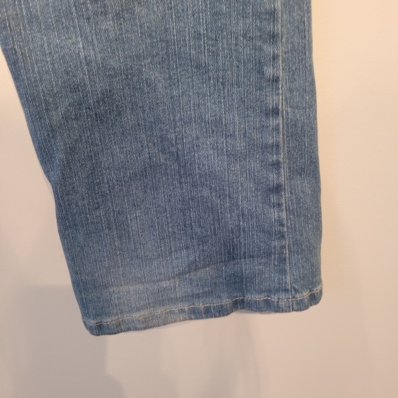 Jeans - Picture 10 of 12